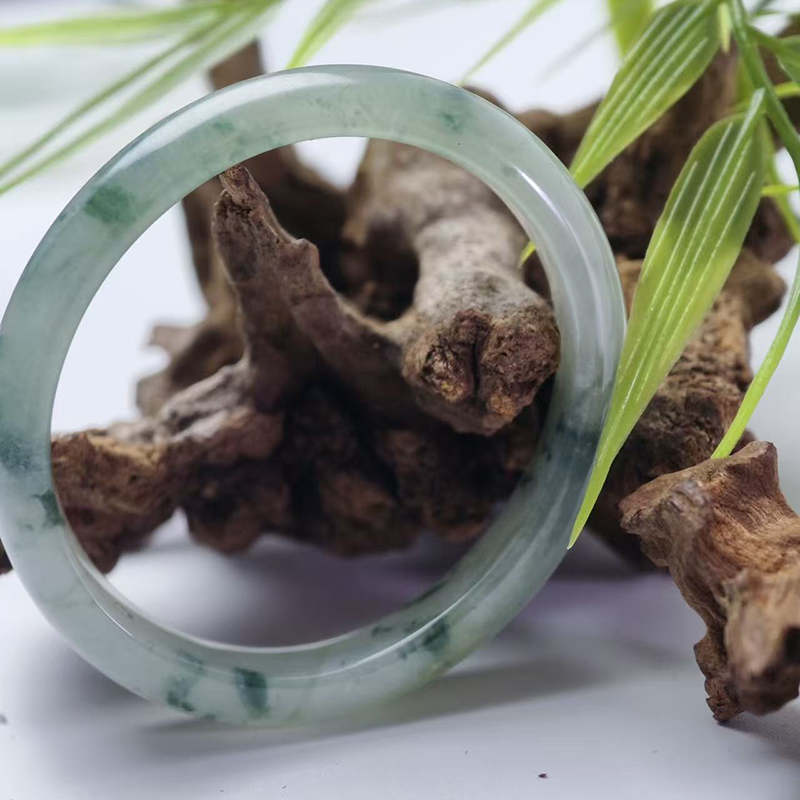 Floating Florals Concave Jadeite Bangle (52.5mm/11mm/6.5mm) | Elegant Crescent of Misty Waters - Image 3