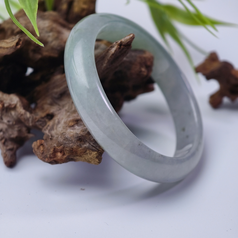 Green & Purple Round Jadeite Bangle (57mm/12.5mm/8mm) | Circle of Dual Blessings - Image 4