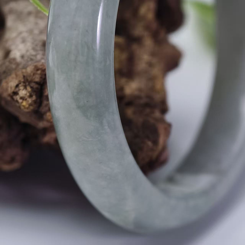 Light Green & Lavender Round Jadeite Bangle (56mm/12mm/8mm) | Circle of Serene Harmony - Image 2